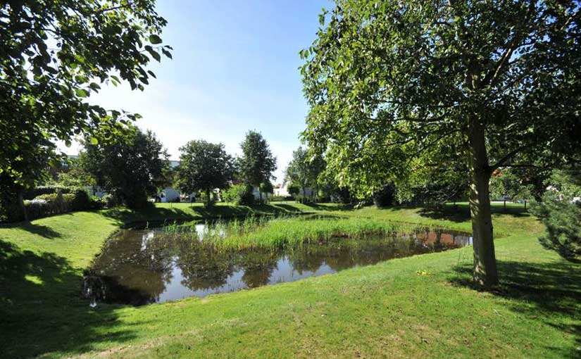 Weiher Zeeland Village